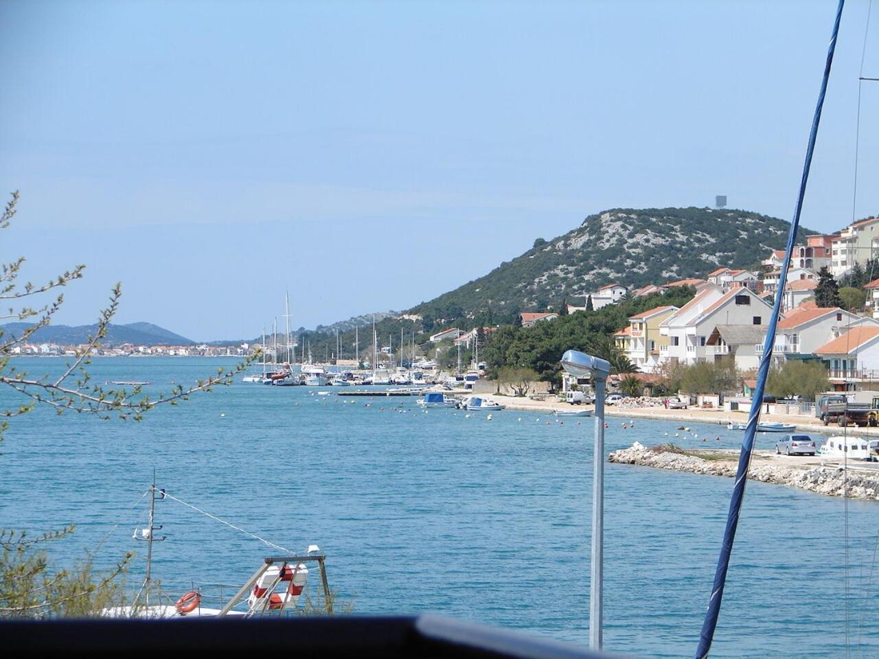 Apartments Ive - With Sea View Tisno Exteriér fotografie